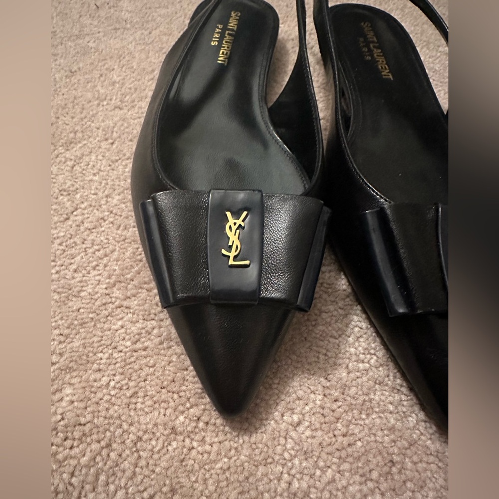 Yves Saint Laurent New pointed toe sling back shoes